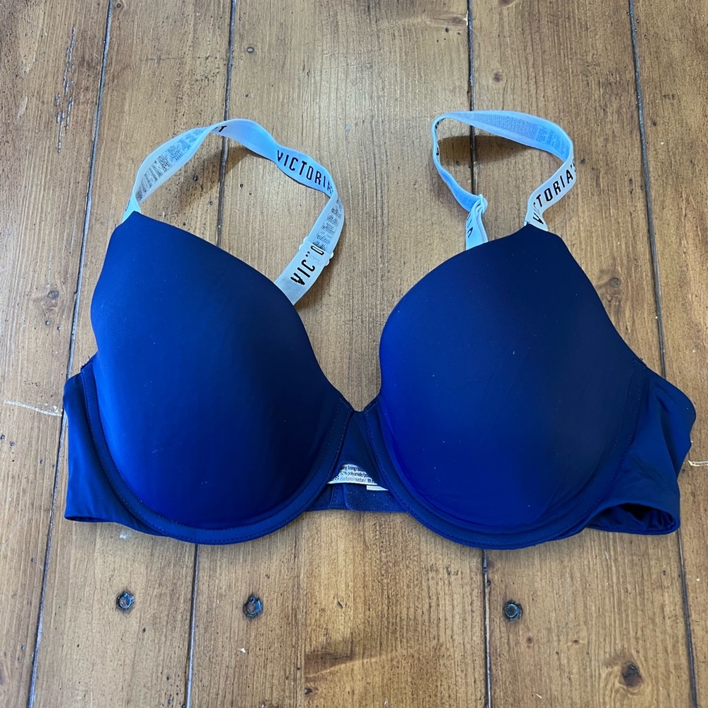 Victorias Secret Demi T- Shirt Bra Size 36c blue